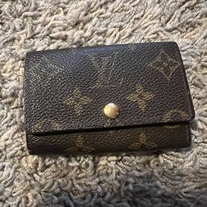 Louis Vuitton Monogram Canvas 6 Ring Key Holder